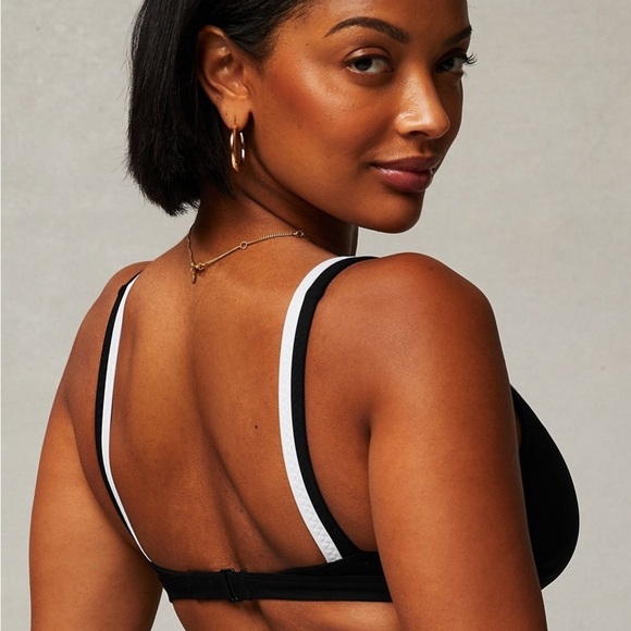 Fabletics Sunsent Scoop Black Swim top Size small - Picture 2 of 5